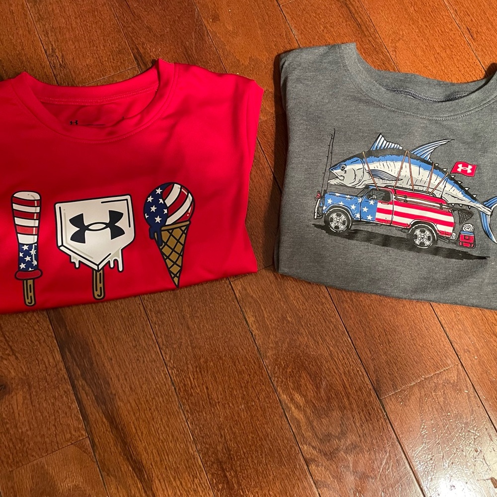 Boys UA t-shirts